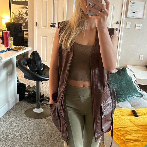 Brown Leather Jacket with a relaxed fit and open front design - Picture 1 of 12